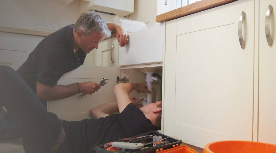 Professional burst pipe repair services in Edna, TX